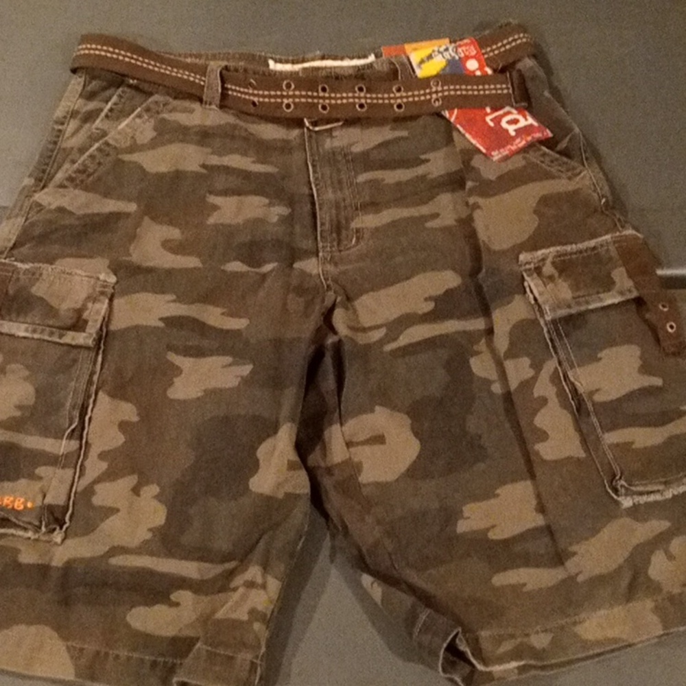 Brand new mens New York plugg shorts